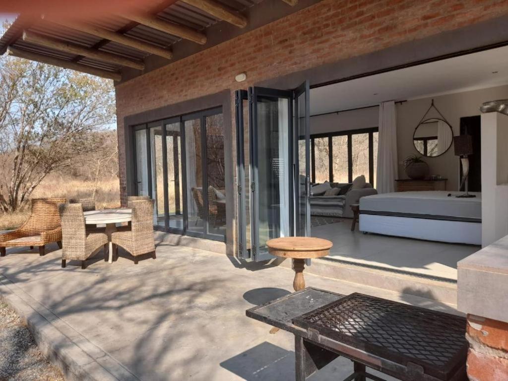 Crocodile Sands River Lodge Mbombela Exteriör bild