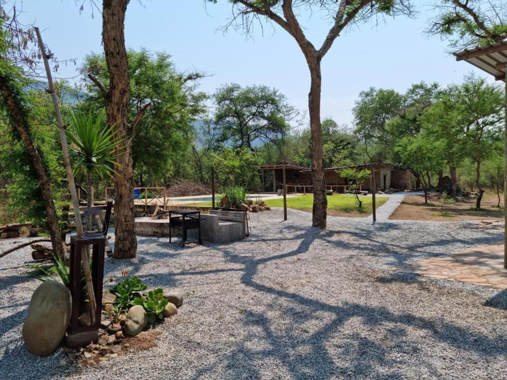 Crocodile Sands River Lodge Mbombela Exteriör bild